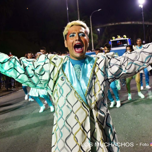 desfile 141